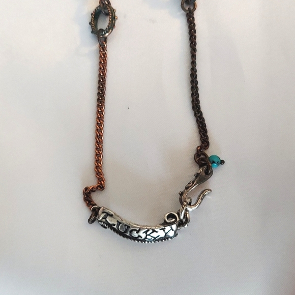 Lucky Necklace Rose Pendant Copper Gothic Details - Picture 5 of 5